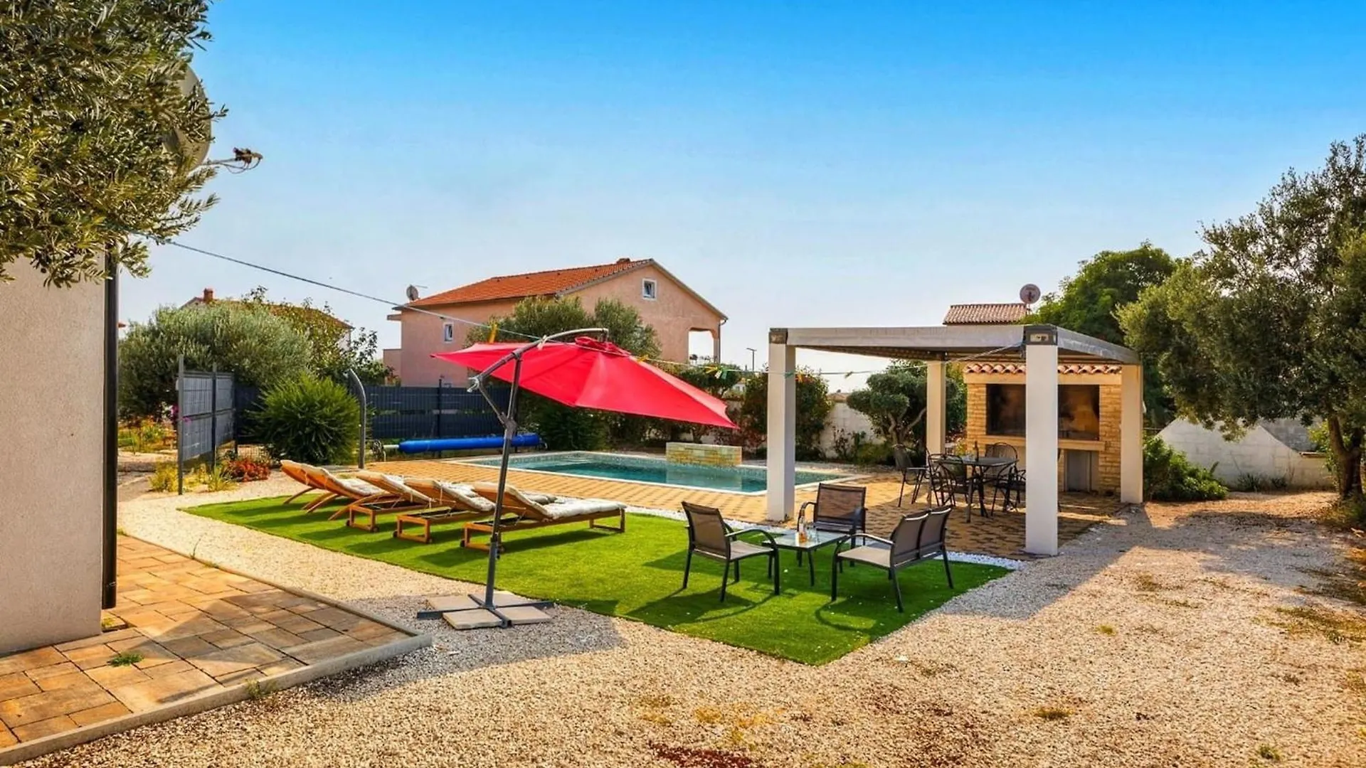 Villa Sunshine - Private Heated Pool & Sport Fields Galižana 0*,  Chorvatsko