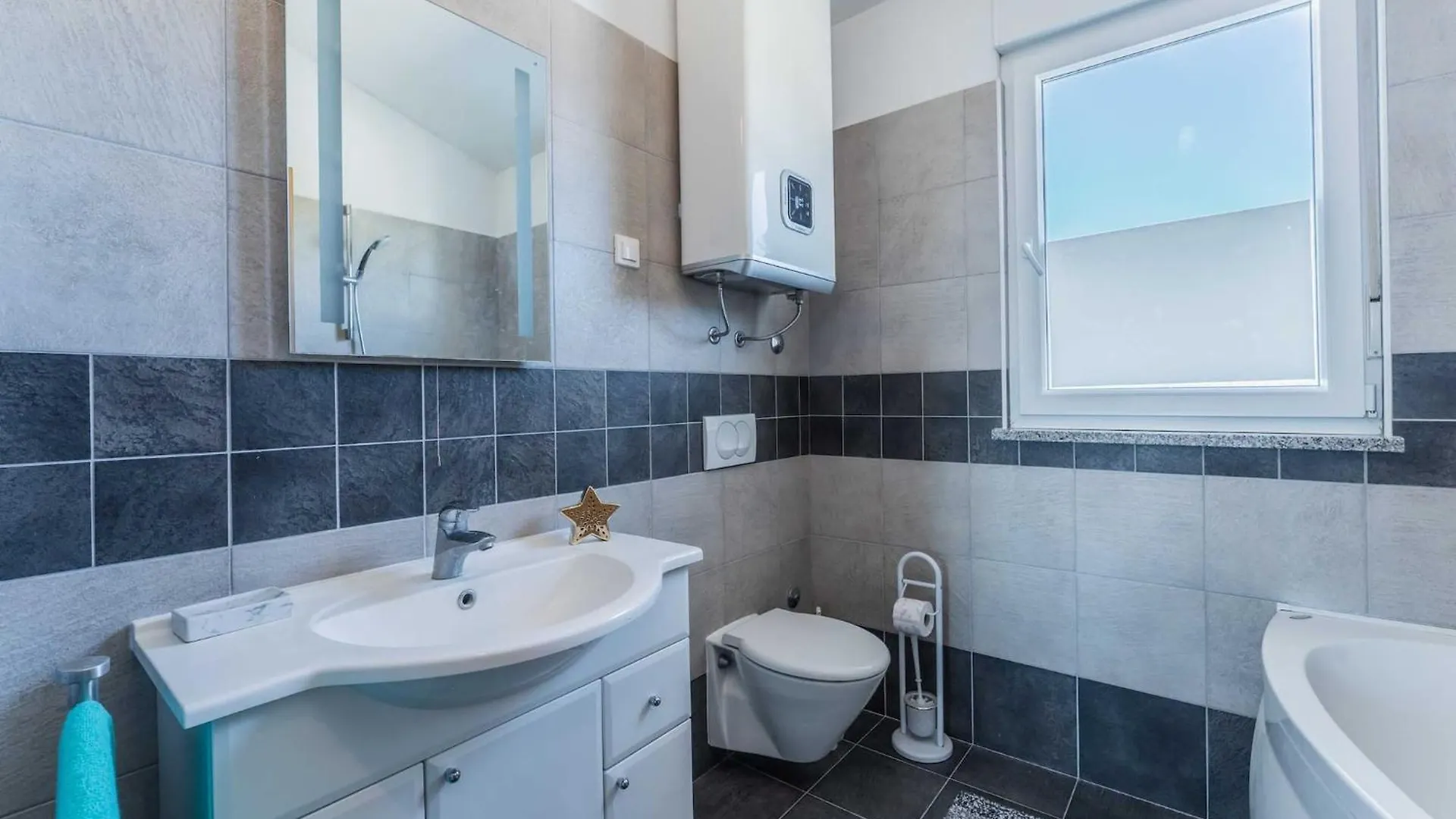 Villa Sunshine - Private Heated Pool & Sport Fields Galižana