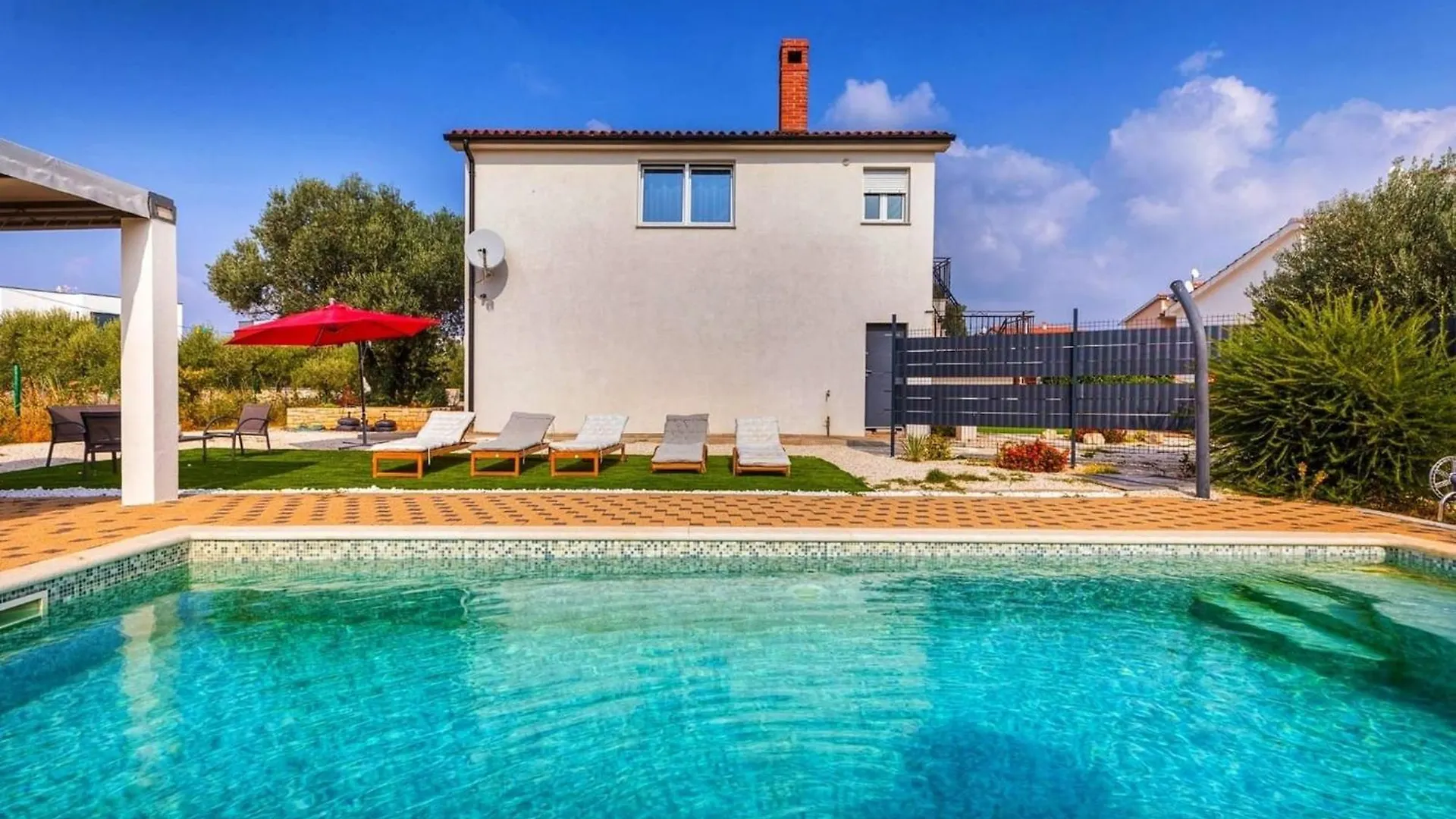 Holiday home Villa Sunshine - Private Heated Pool & Sport Fields Galizana