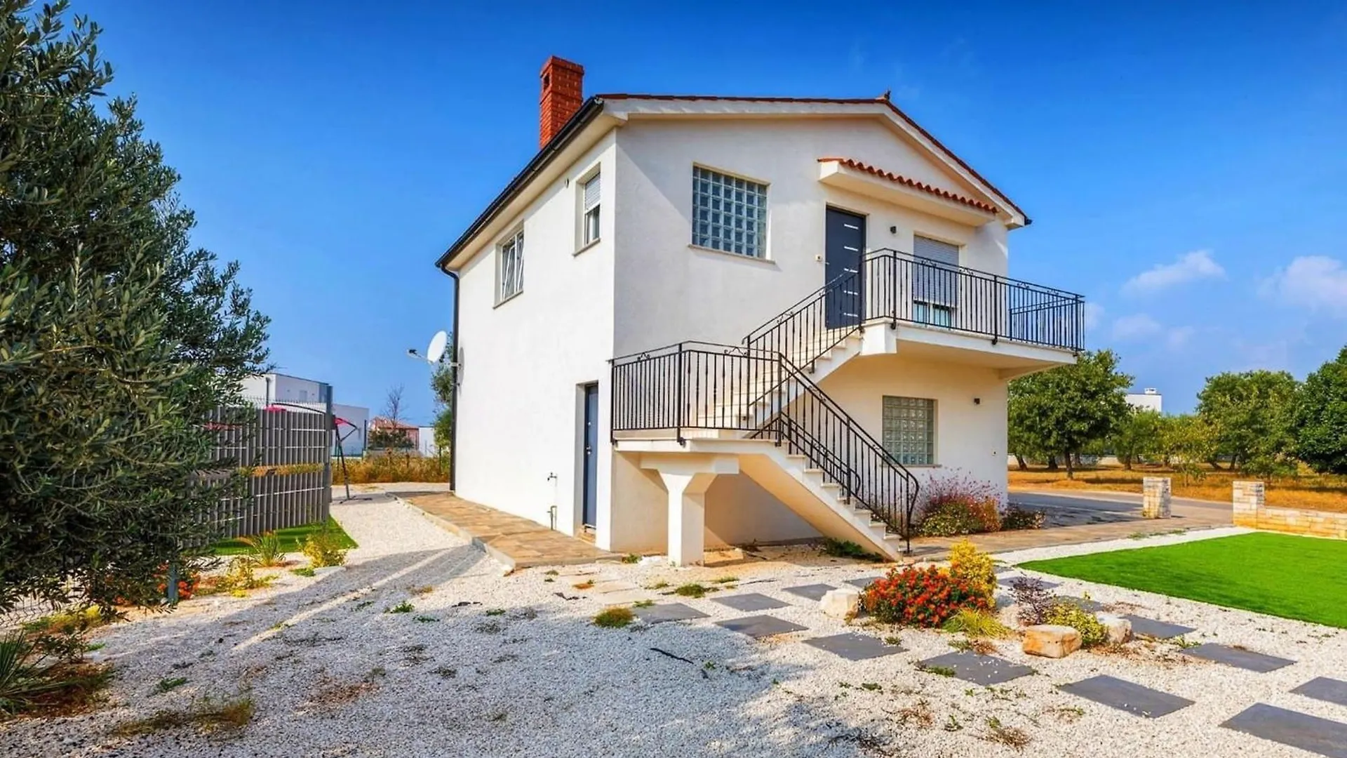 Holiday home Villa Sunshine - Private Heated Pool & Sport Fields Galizana
